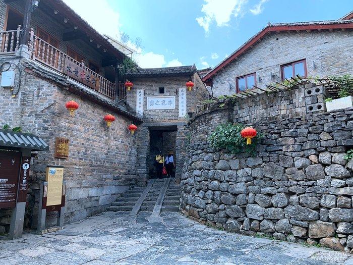 石家庄市鹿泉区获鹿镇:关爱困境儿童 呵护健康成长
